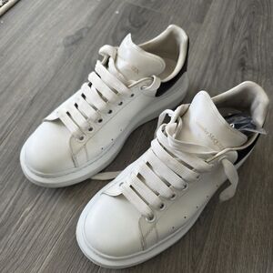 Alexander McQueen Men's White Sneakers